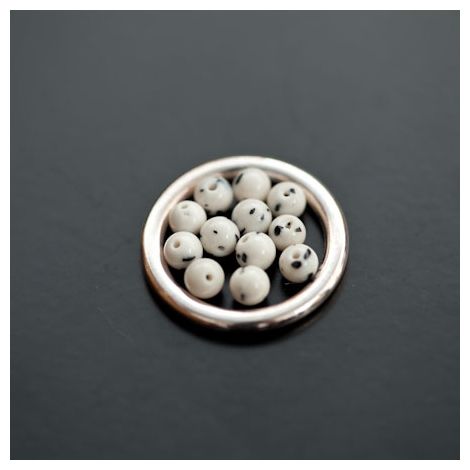 Perle en Turquoise Synthétique Rond 4mm Blanc Dalmatien