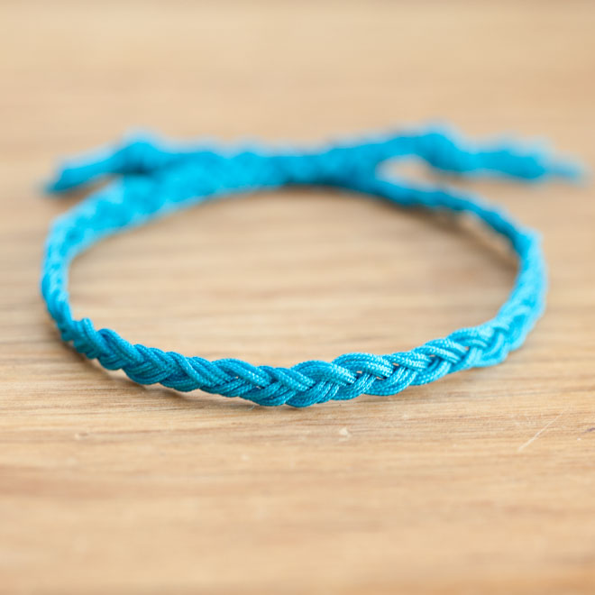 Bracelet Electrique Tresse Bleue